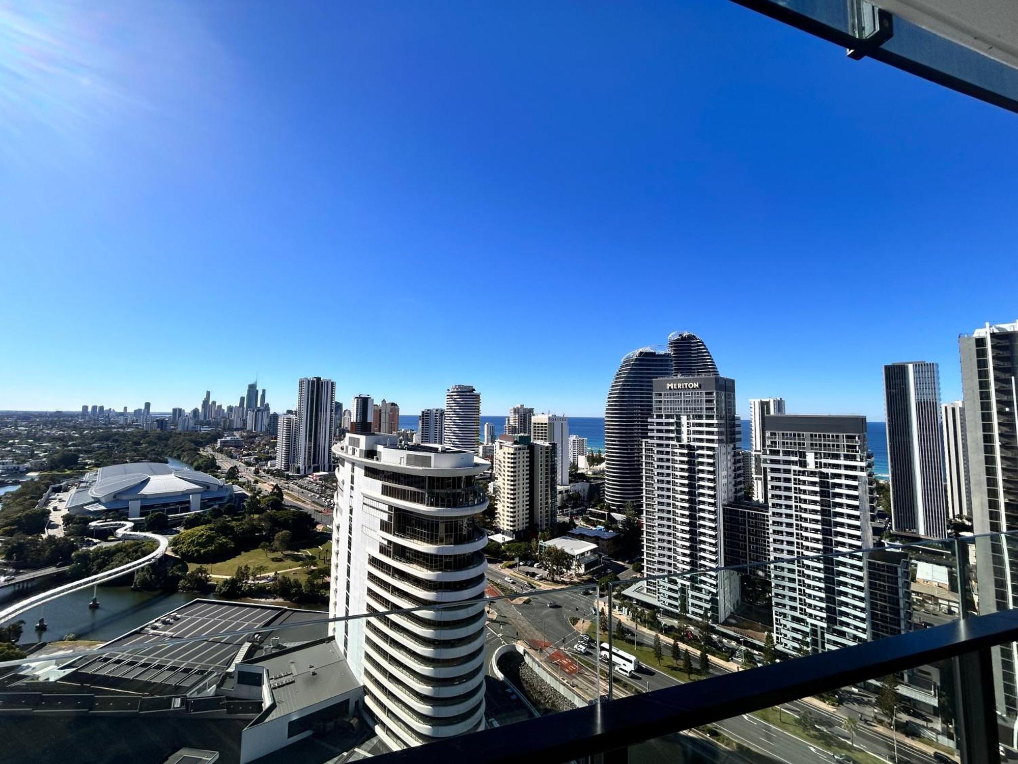 Above Broadbeach Casino 1brplus Study Ocean-city Views *