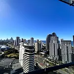 Above Broadbeach Casino 1Brplus Study Ocean-City Views