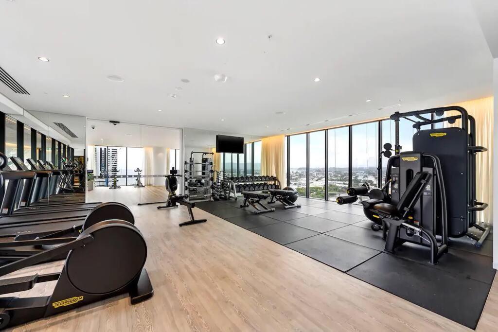 Above Broadbeach Casino 1brplus Study Ocean-city Views *