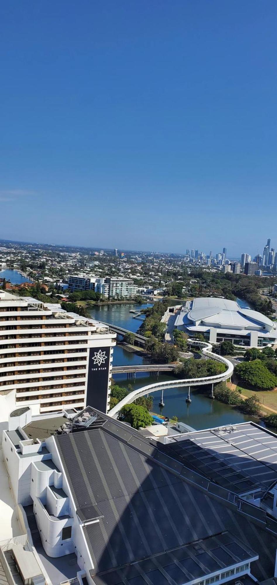 Apartment Above Broadbeach Casino 1brplus Study Ocean-city Views